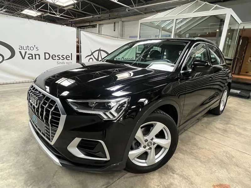 Audi Q3 Q3 35 TFSI S tronic advanced Image 1